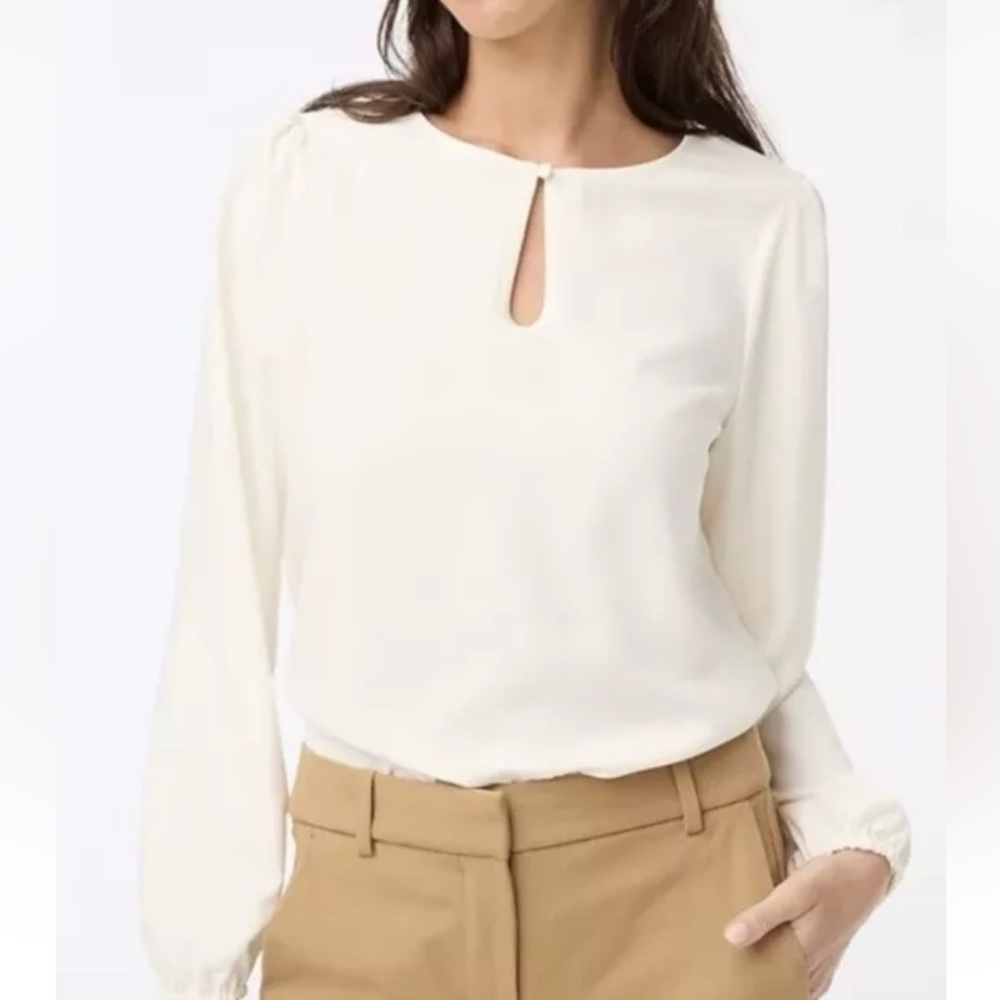 NWT J Crew Factory Puff-sleeve Satin-back Crepe Top, Ivory, Size PM